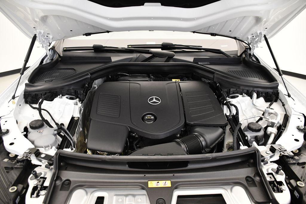 new 2025 Mercedes-Benz GLC 300 car, priced at $53,035