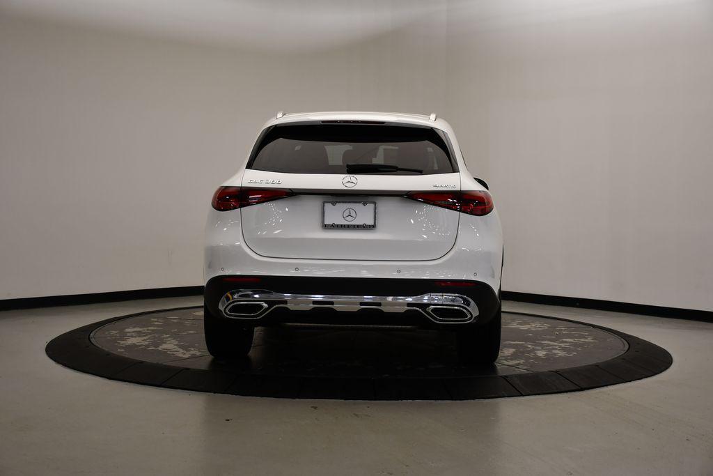 new 2025 Mercedes-Benz GLC 300 car, priced at $53,035