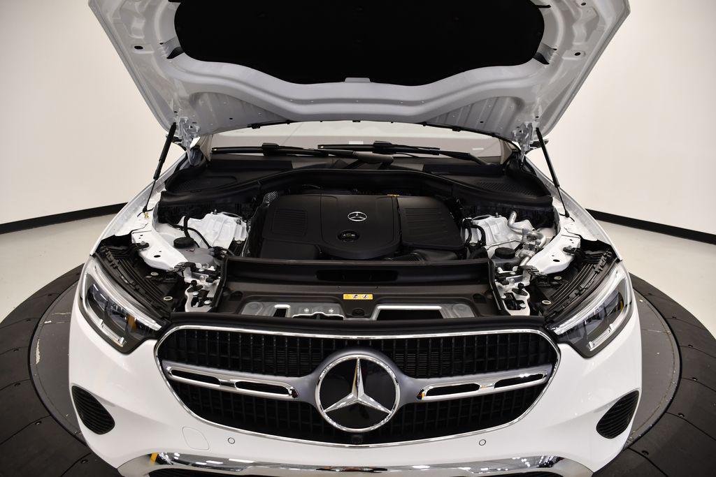new 2025 Mercedes-Benz GLC 300 car, priced at $53,035