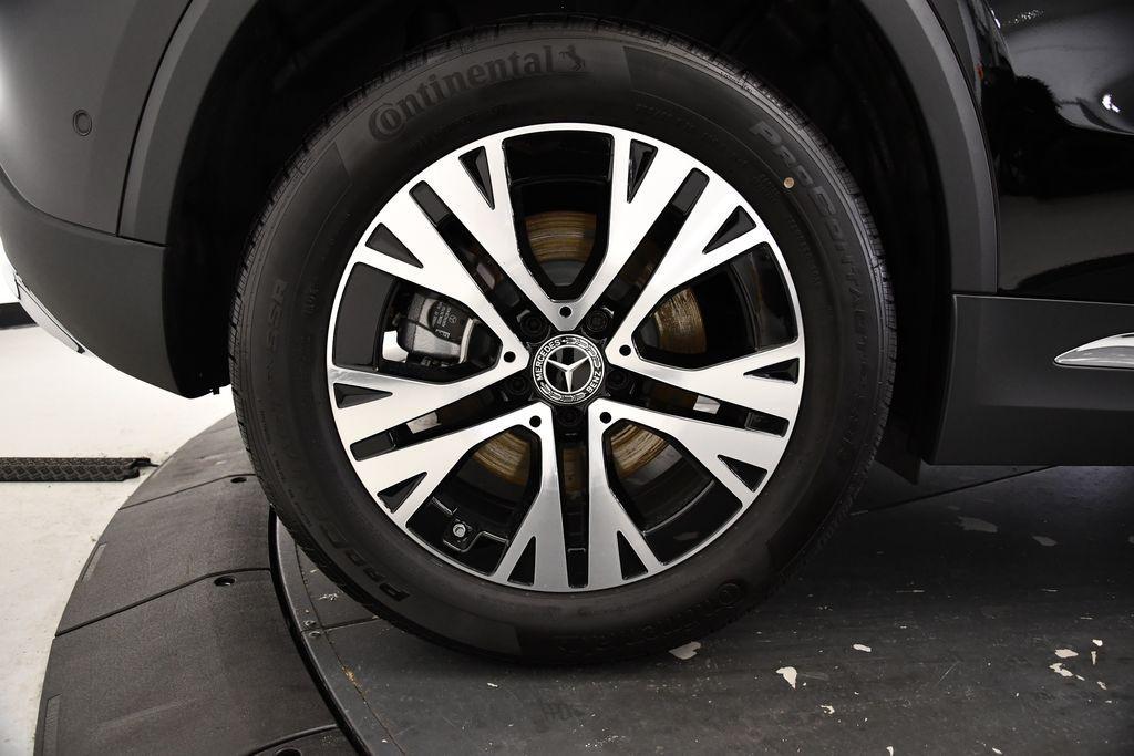 used 2025 Mercedes-Benz GLA 250 car, priced at $39,993