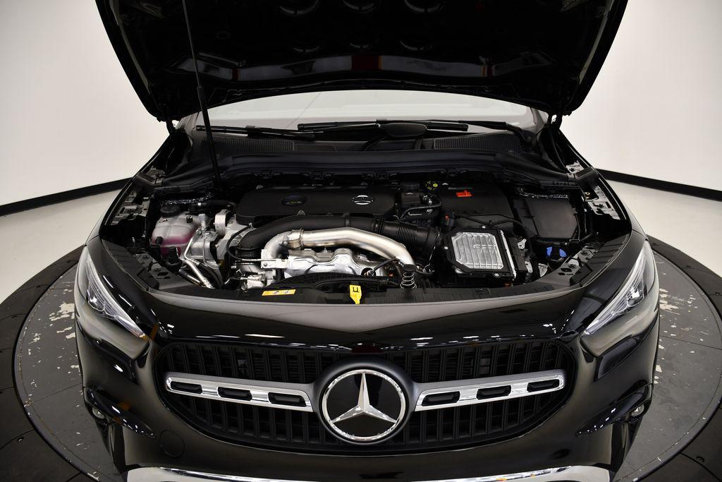 new 2025 Mercedes-Benz GLA 250 car, priced at $48,495
