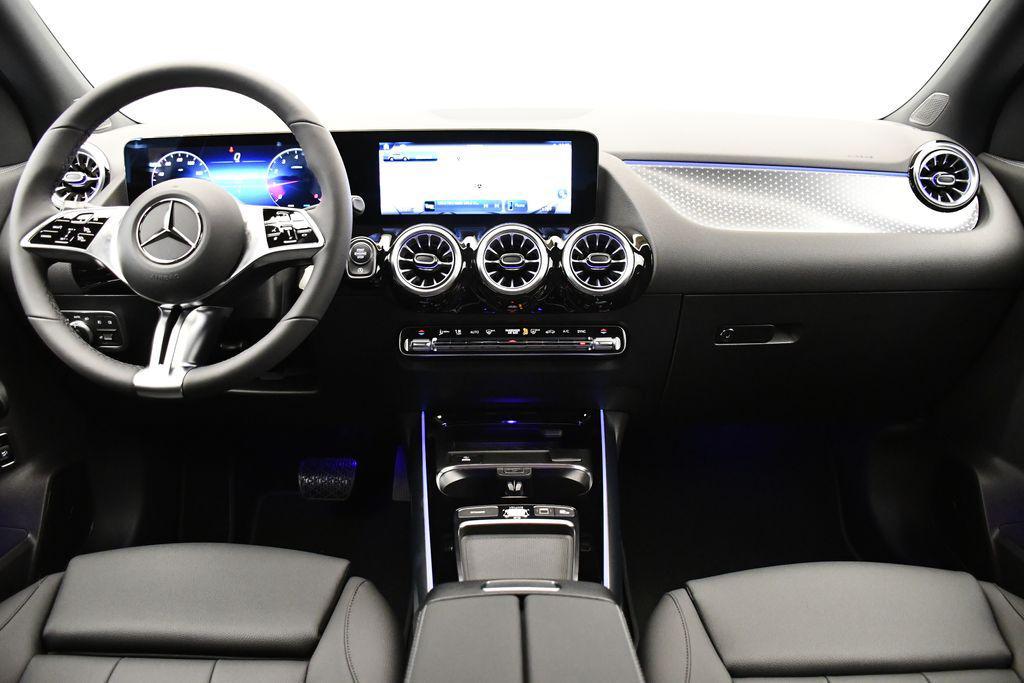 new 2025 Mercedes-Benz GLA 250 car, priced at $48,495