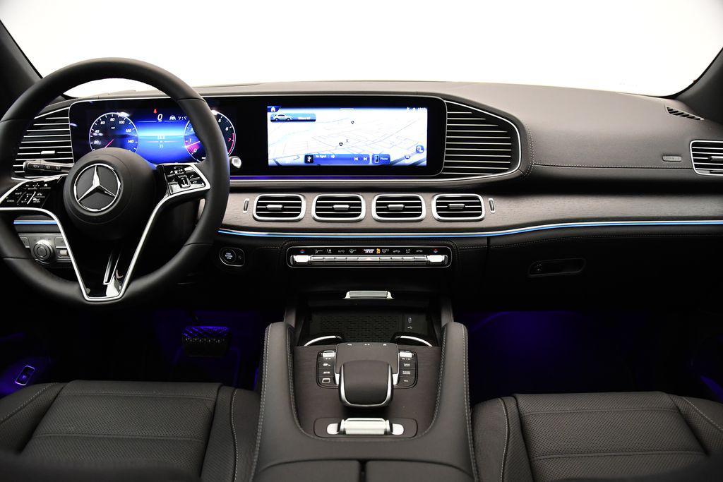 new 2025 Mercedes-Benz GLE 580 car, priced at $103,535