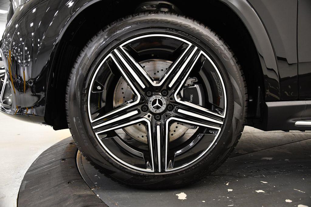 new 2025 Mercedes-Benz GLE 580 car, priced at $103,535