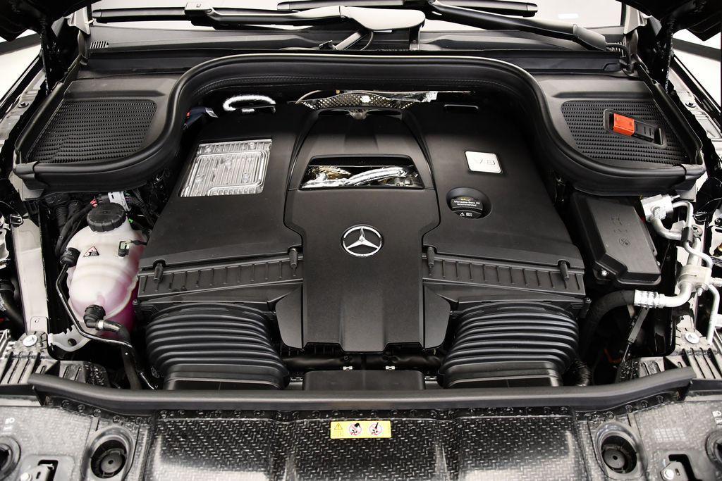new 2025 Mercedes-Benz GLE 580 car, priced at $103,535