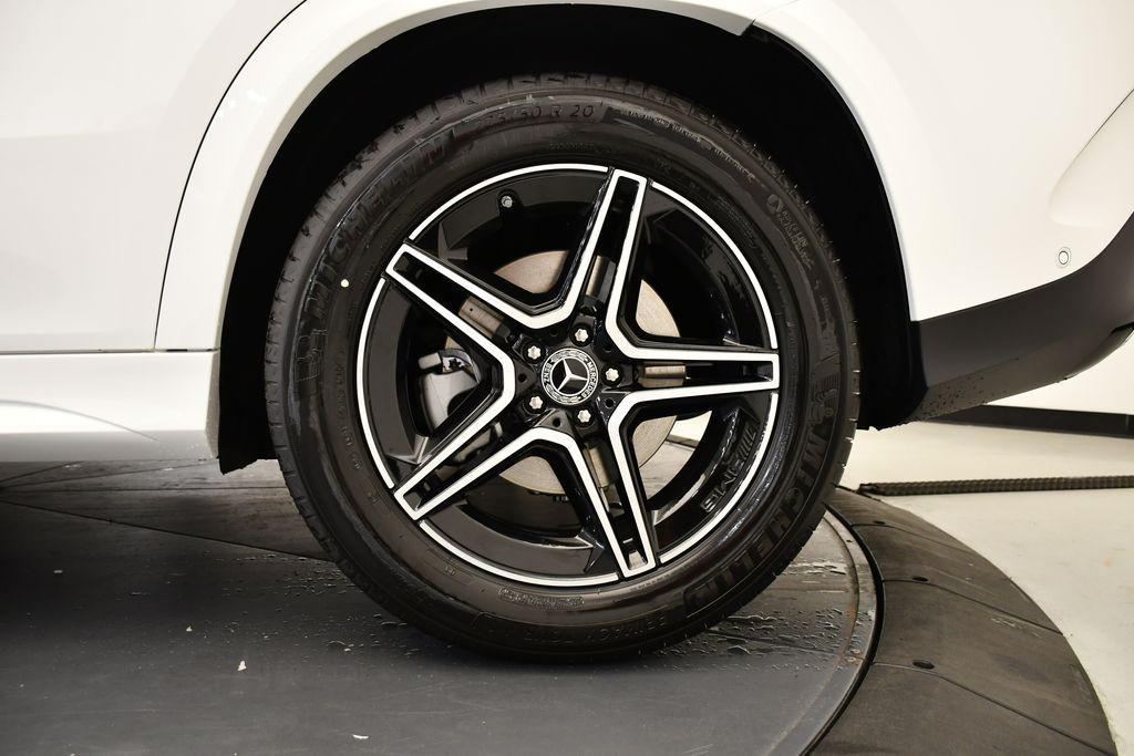new 2026 Mercedes-Benz GLE 450 car, priced at $80,680