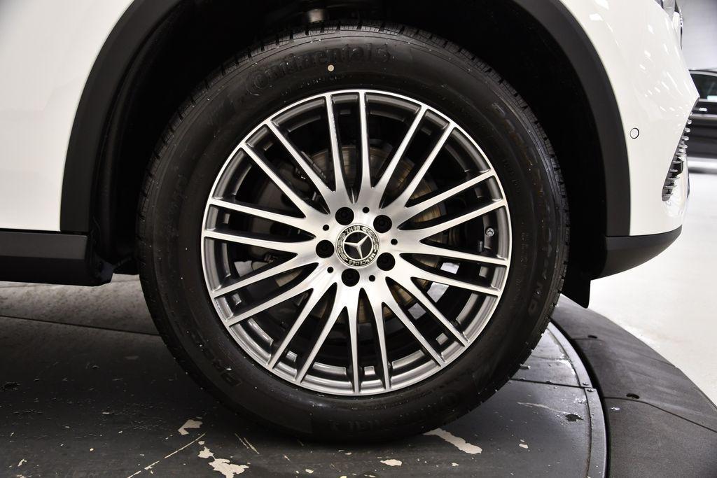 new 2025 Mercedes-Benz GLC 300 car, priced at $53,035