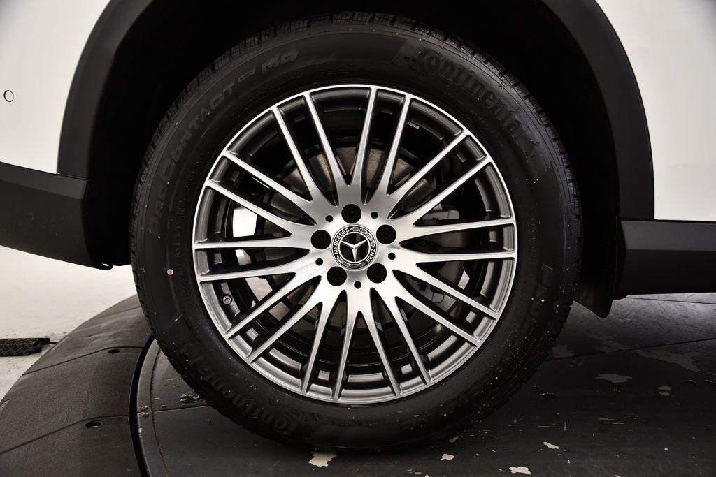 new 2025 Mercedes-Benz GLC 300 car, priced at $53,035