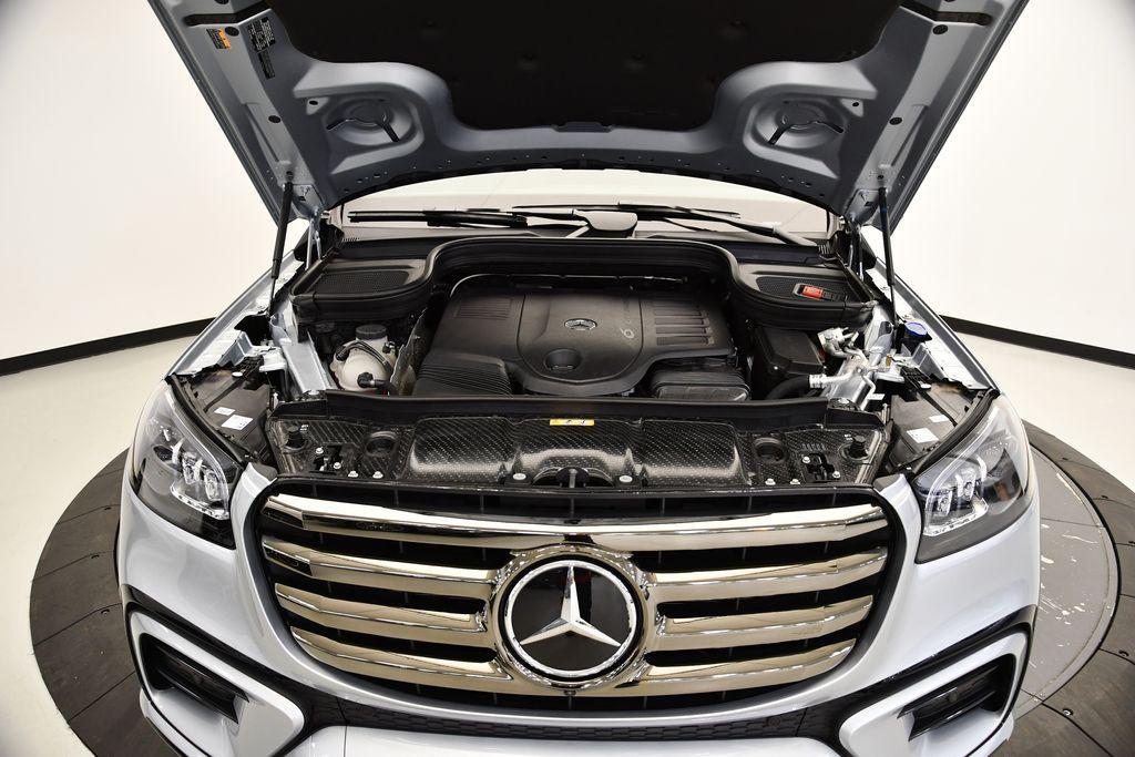 new 2025 Mercedes-Benz GLS 450 car, priced at $97,215