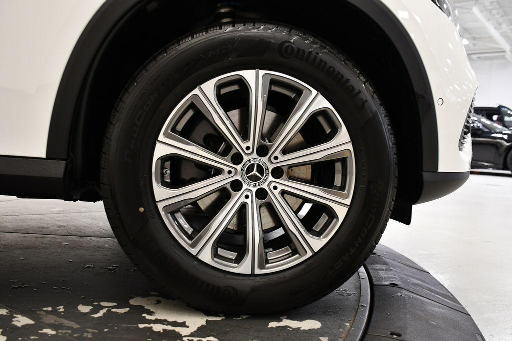 new 2026 Mercedes-Benz GLC 300 car, priced at $54,335