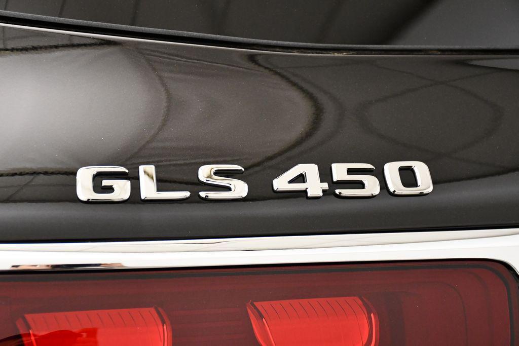 new 2025 Mercedes-Benz GLS 450 car, priced at $98,675