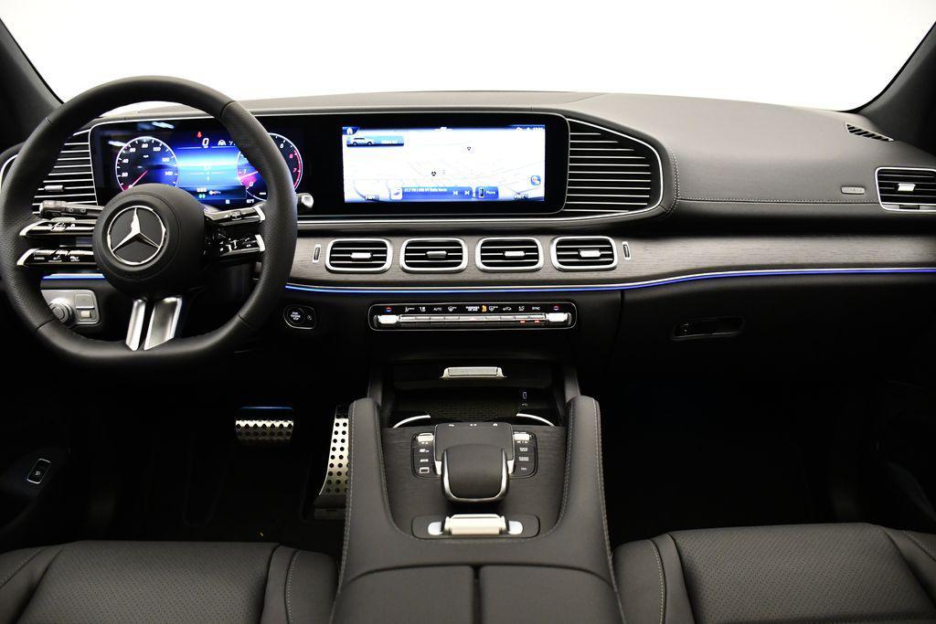new 2025 Mercedes-Benz GLS 450 car, priced at $98,675