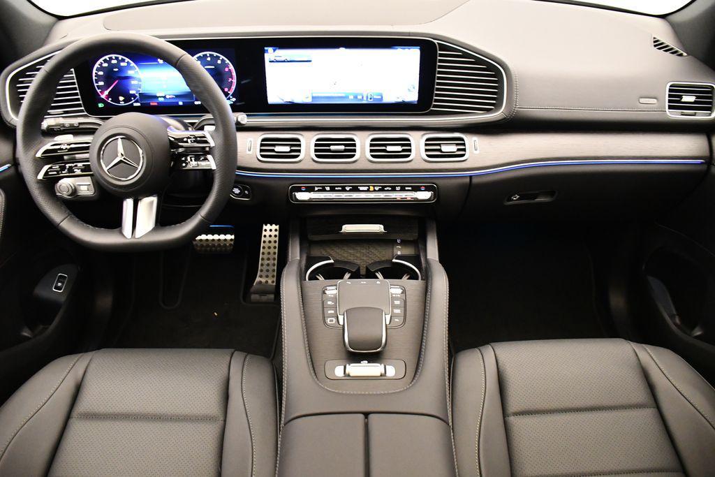 new 2025 Mercedes-Benz GLS 450 car, priced at $98,675