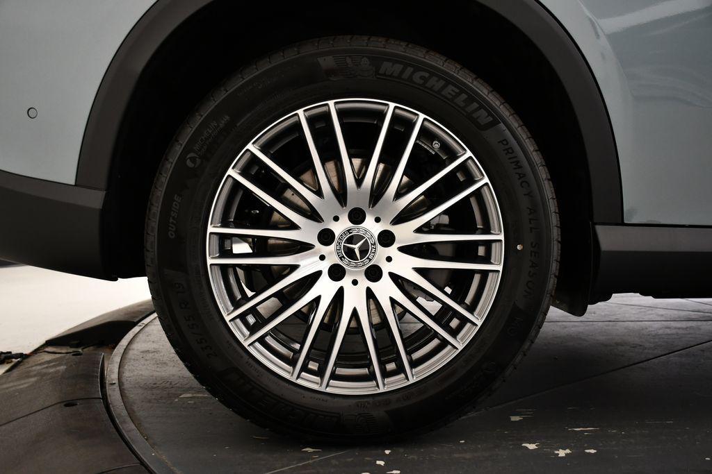 new 2026 Mercedes-Benz GLC 300 car, priced at $57,095