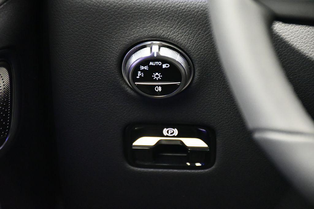 new 2026 Mercedes-Benz GLC 300 car, priced at $57,095