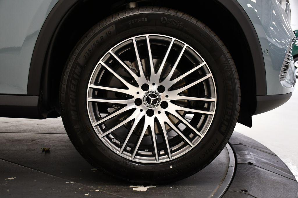 new 2026 Mercedes-Benz GLC 300 car, priced at $57,095