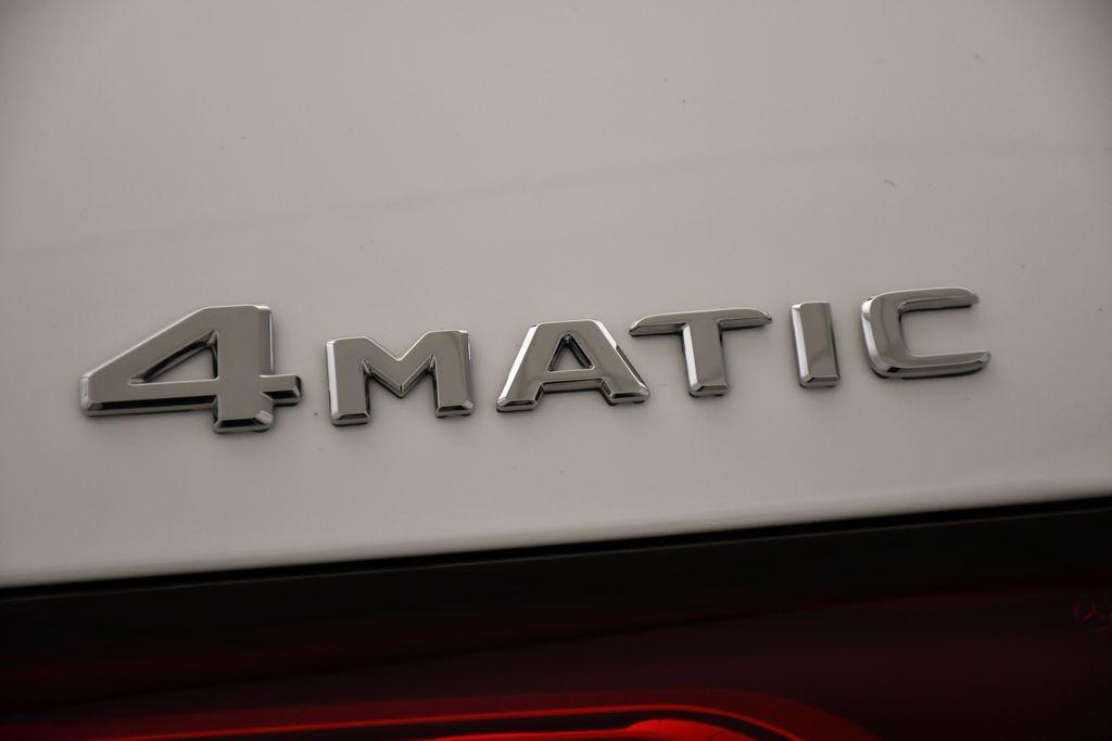 new 2025 Mercedes-Benz GLC 300 car, priced at $60,560
