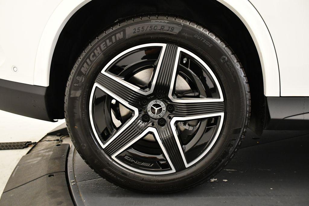 new 2026 Mercedes-Benz GLC 300 car, priced at $59,810