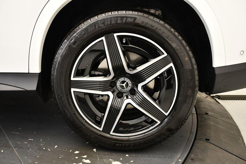 new 2026 Mercedes-Benz GLC 300 car, priced at $59,810