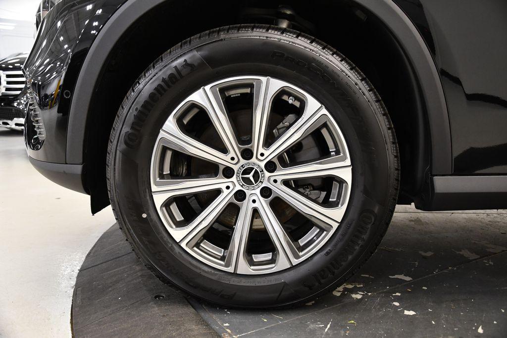 used 2025 Mercedes-Benz GLC 300 car, priced at $53,165