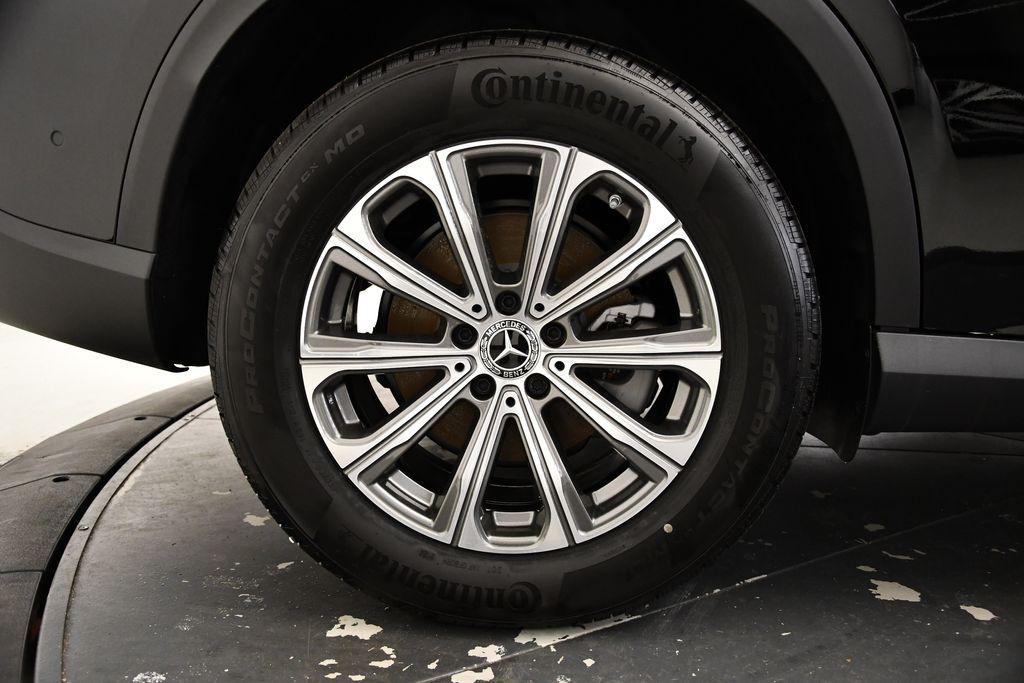 used 2025 Mercedes-Benz GLC 300 car, priced at $53,165