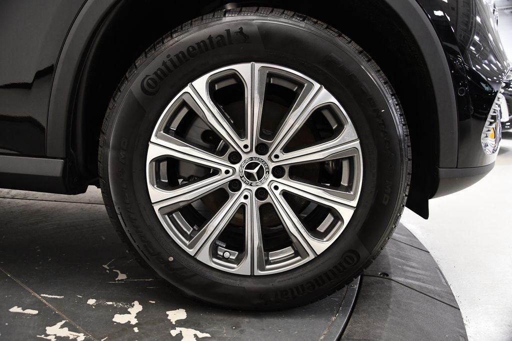 used 2025 Mercedes-Benz GLC 300 car, priced at $53,165