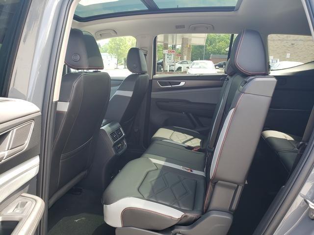 new 2025 Volkswagen Atlas car, priced at $47,745
