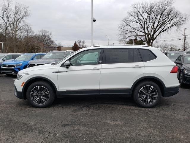 new 2024 Volkswagen Tiguan car, priced at $34,708