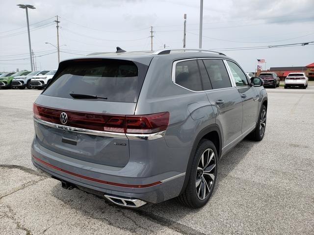 new 2025 Volkswagen Atlas car, priced at $54,577