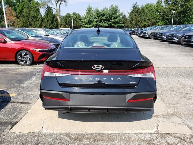 new 2025 Hyundai ELANTRA HEV car, priced at $28,535