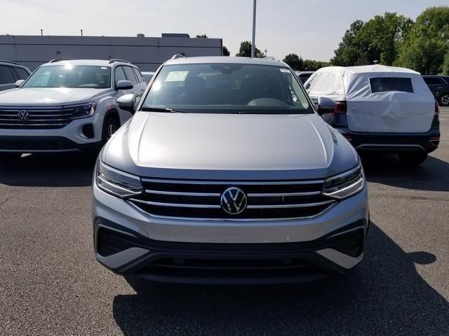 new 2024 Volkswagen Tiguan car, priced at $35,255