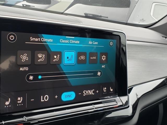 new 2026 Volkswagen Atlas Cross Sport car, priced at $40,130