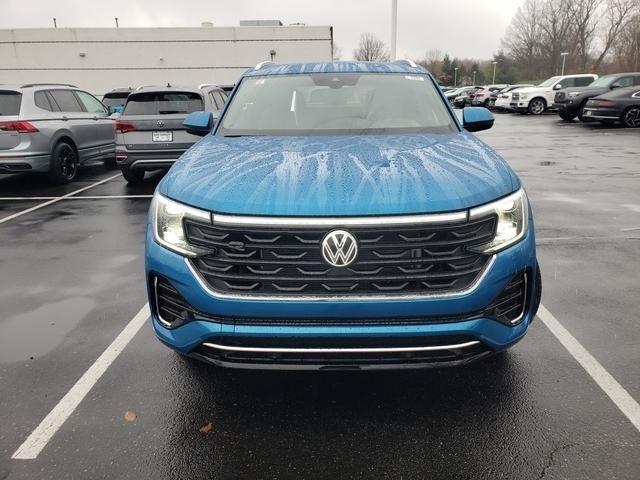 new 2024 Volkswagen Atlas Cross Sport car, priced at $48,221