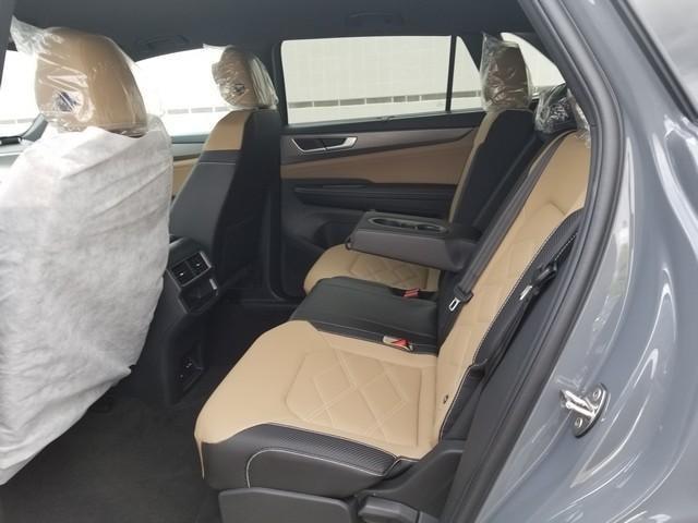 new 2026 Volkswagen Atlas Cross Sport car, priced at $47,788