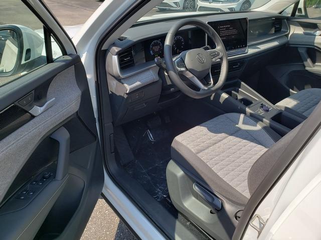 new 2025 Volkswagen Tiguan car, priced at $33,011