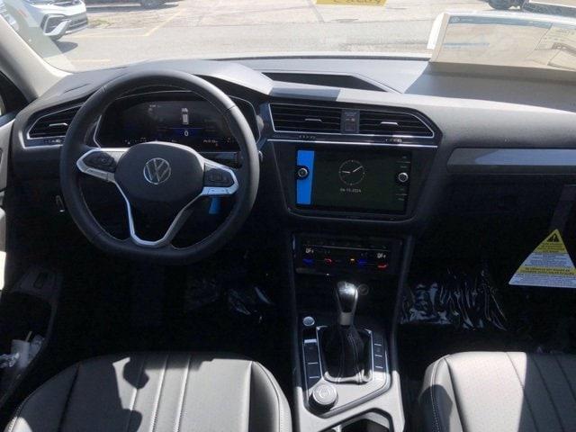 new 2024 Volkswagen Tiguan car, priced at $35,636
