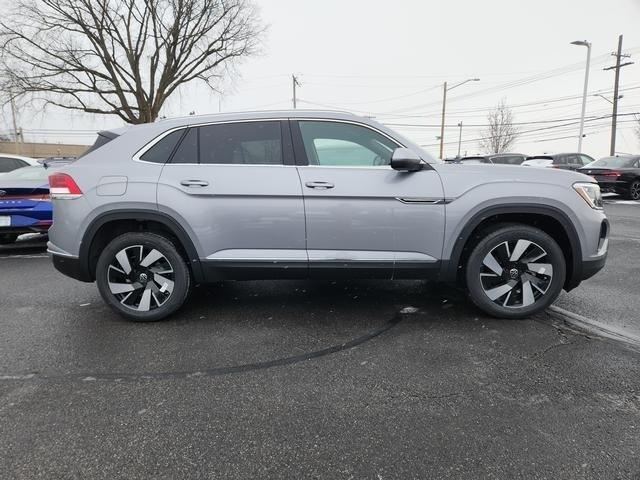 new 2024 Volkswagen Atlas Cross Sport car, priced at $46,937