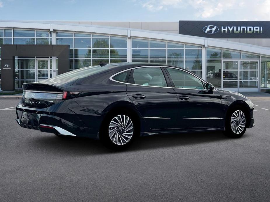 new 2025 Hyundai Sonata Hybrid car, priced at $38,346