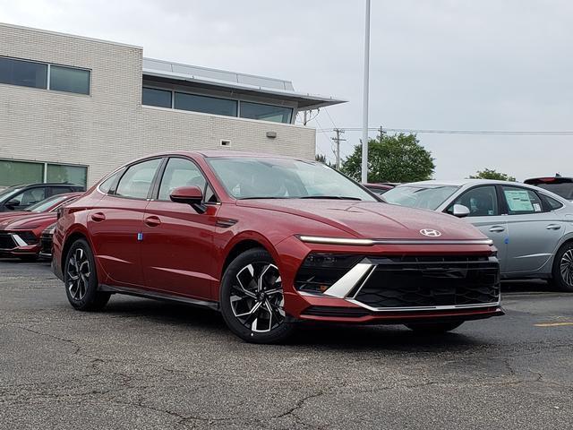 new 2025 Hyundai Sonata car, priced at $30,707