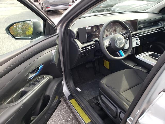 new 2026 Hyundai TUCSON Hybrid car, priced at $33,794
