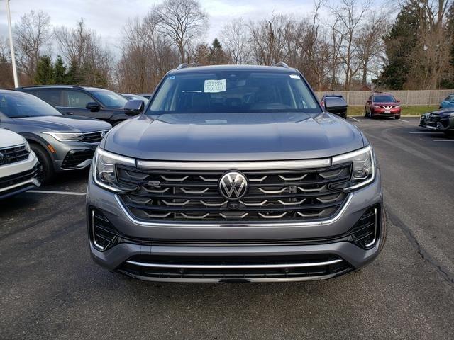 new 2025 Volkswagen Atlas car, priced at $54,140