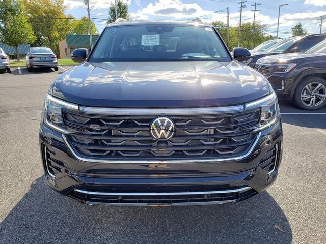 new 2025 Volkswagen Atlas car, priced at $53,967