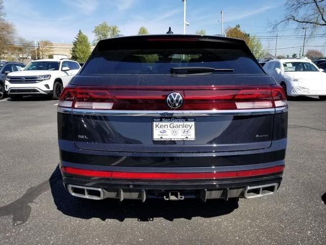 new 2024 Volkswagen Atlas Cross Sport car, priced at $53,328