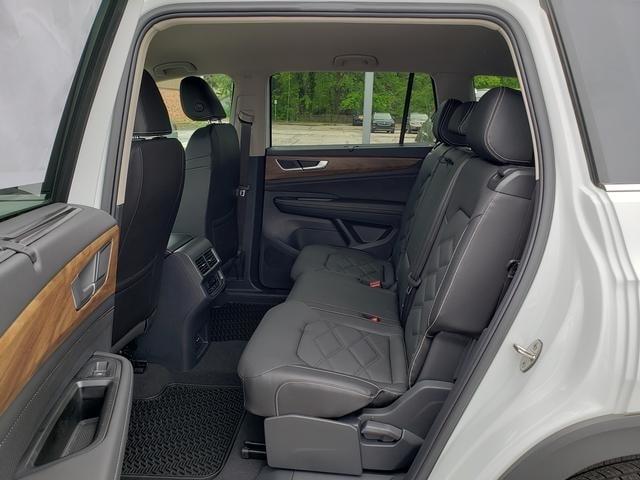 new 2025 Volkswagen Atlas car, priced at $44,783