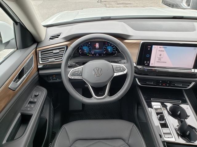 new 2025 Volkswagen Atlas car, priced at $44,783
