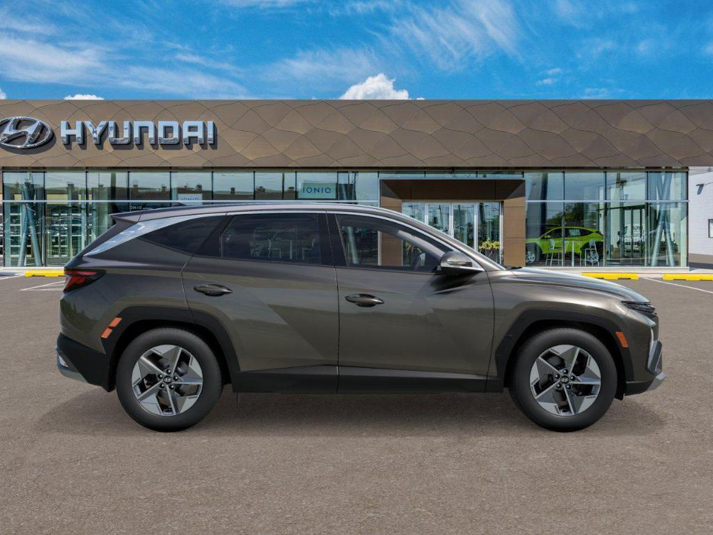 new 2026 Hyundai TUCSON Hybrid car, priced at $36,120