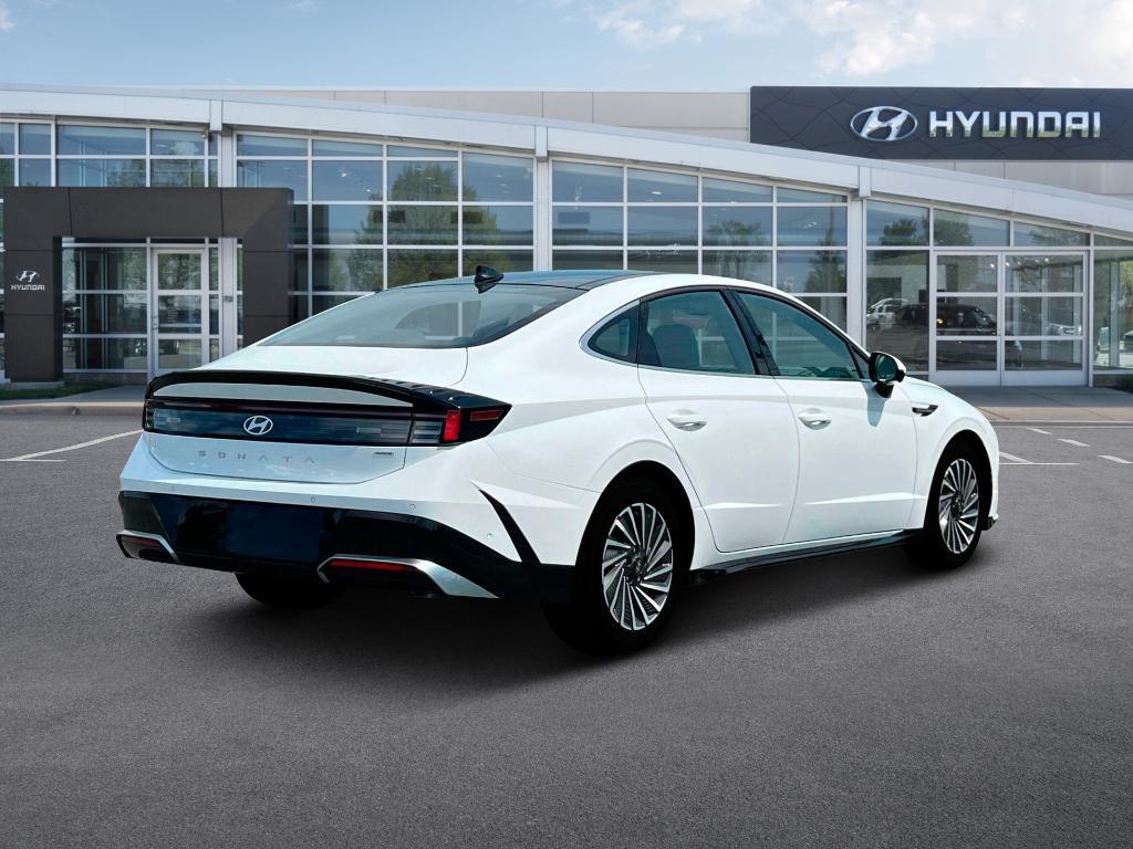 new 2025 Hyundai Sonata Hybrid car, priced at $39,026