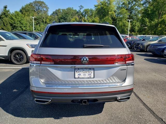 new 2026 Volkswagen Atlas car, priced at $49,928