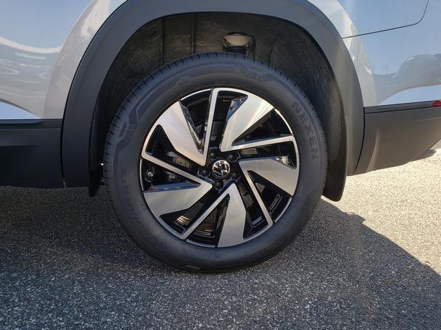 new 2026 Volkswagen Atlas car, priced at $49,928