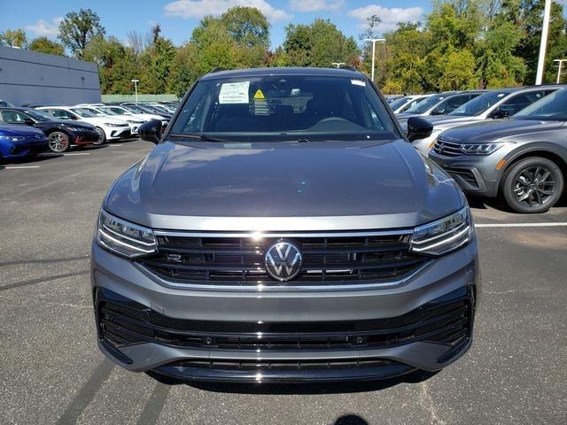 new 2024 Volkswagen Tiguan car, priced at $37,284